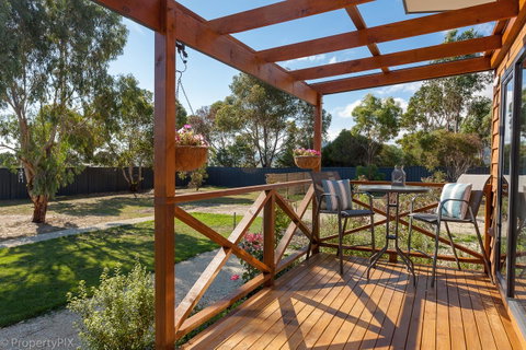 Harrison Grove - New South Wales Tourism  15