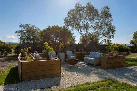 Harrison Grove - New South Wales Tourism  13
