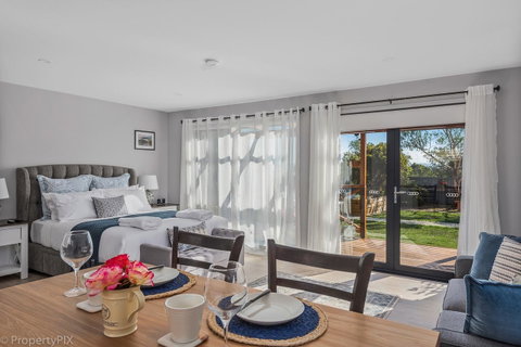 Harrison Grove - New South Wales Tourism  11