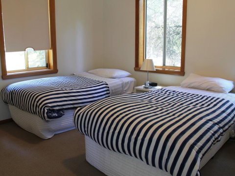 Freycinet Sanctuary 5 - New South Wales Tourism  7