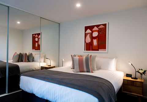 Sullivans Cove Apartments - New South Wales Tourism  38