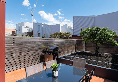 Sullivans Cove Apartments - New South Wales Tourism  36