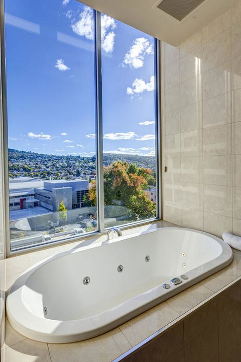 Mantra Charles Hotel - New South Wales Tourism  2