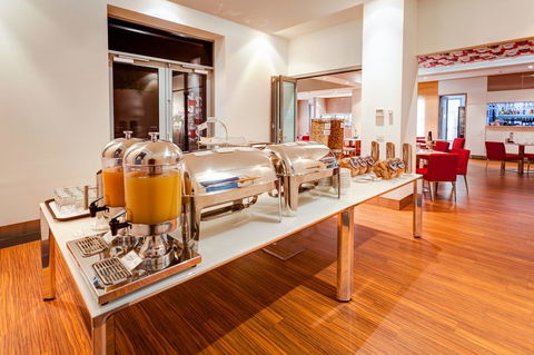 Mantra Charles Hotel - New South Wales Tourism  18