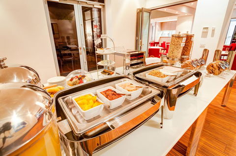 Mantra Charles Hotel - New South Wales Tourism  12