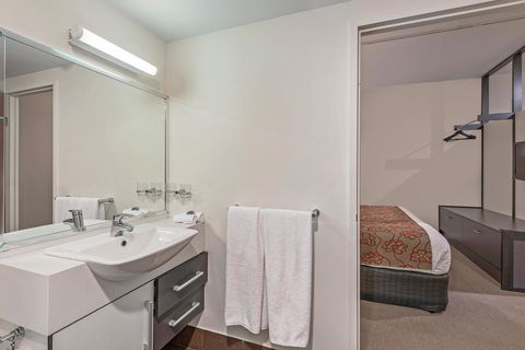 Mantra One Sandy Bay Road - New South Wales Tourism  21