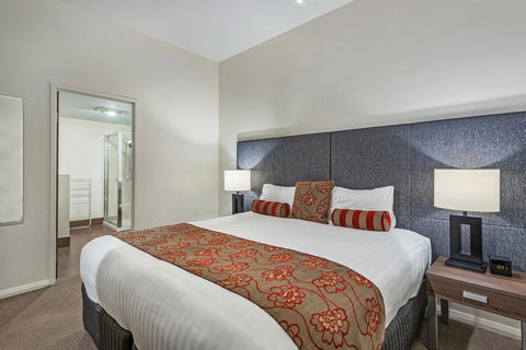 Mantra One Sandy Bay Road - New South Wales Tourism  2