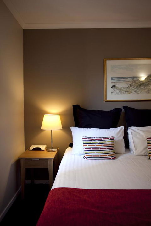 Hobart Waterfront Apartments - New South Wales Tourism  17