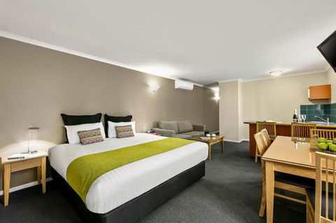 Hobart Waterfront Apartments - New South Wales Tourism  2