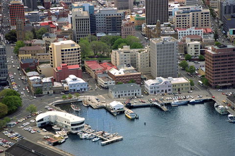 Hobart Waterfront Apartments - New South Wales Tourism  6