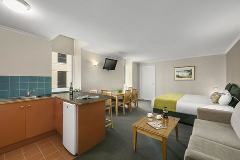 Hobart Waterfront Apartments - New South Wales Tourism  1