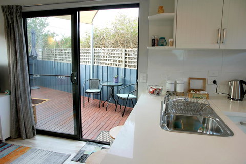 Kingston Beach-House Retreat - New South Wales Tourism  19