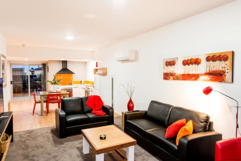 Ulverstone River Edge HolidayApartments - New South Wales Tourism  14