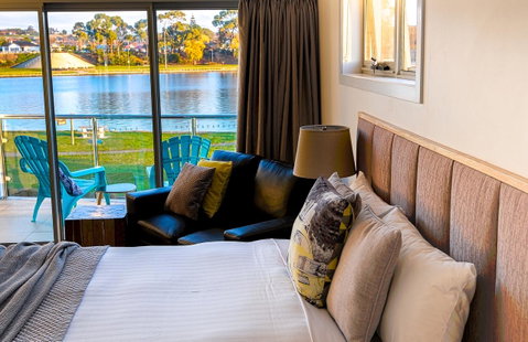 Ulverstone River Edge HolidayApartments - New South Wales Tourism  4