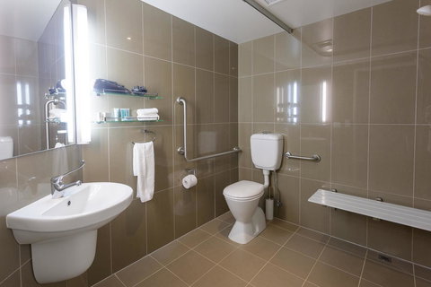 Mantra Collins Hotel - New South Wales Tourism  19