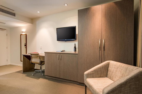 Mantra Collins Hotel - New South Wales Tourism  42