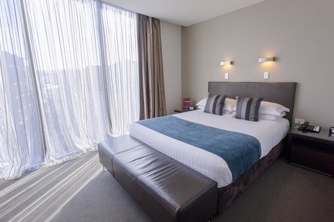 Mantra Collins Hotel - New South Wales Tourism  13