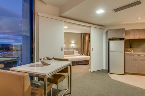 Mantra Collins Hotel - New South Wales Tourism  28