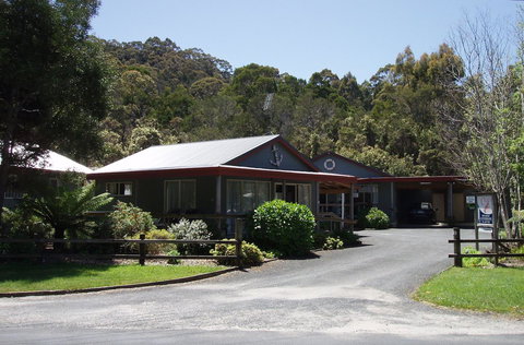 The Crays Accommodation - New South Wales Tourism  0