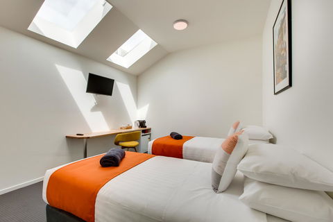 Salamanca Galleria Apartments - New South Wales Tourism  12