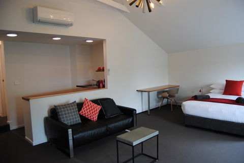 Salamanca Galleria Apartments - New South Wales Tourism  27