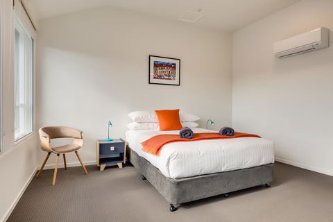 Salamanca Galleria Apartments - New South Wales Tourism  6