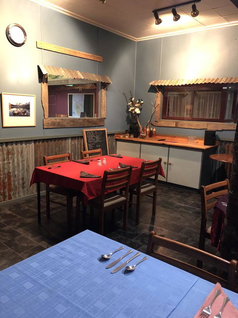 Mount Black Lodge - New South Wales Tourism  2