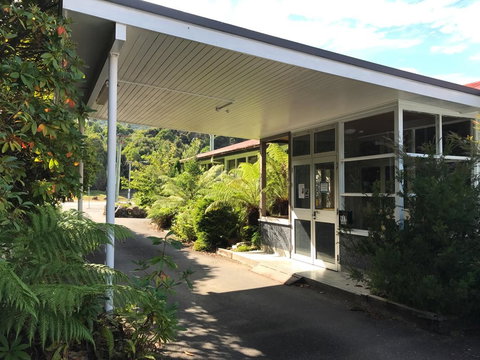 Mount Black Lodge - New South Wales Tourism  1