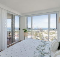 NEW Beautiful 1 Bedroom Beach Views Broadbeach - New South Wales Tourism 