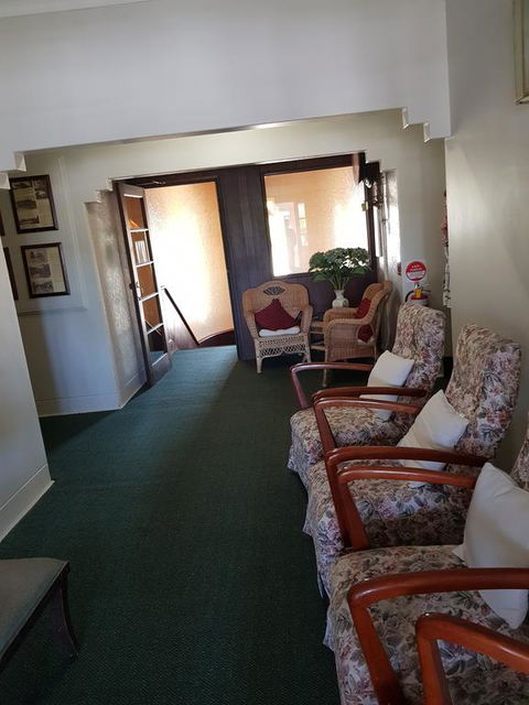 New Ivanhoe Hotel - New South Wales Tourism  3