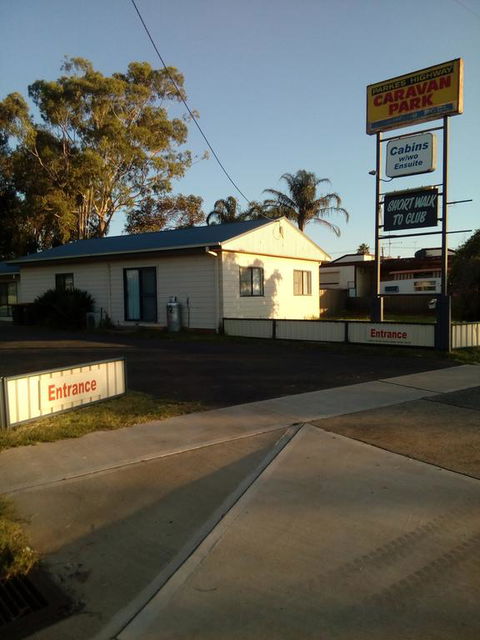 Newell Hwy Caravan Park - New South Wales Tourism  3