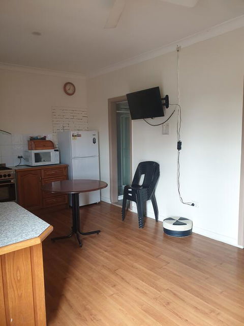Newell Hwy Caravan Park - New South Wales Tourism  2