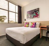 Nightcap at Ashley Hotel - New South Wales Tourism 