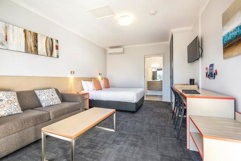 Nightcap At Ferntree Gully Hotel Motel - New South Wales Tourism  0