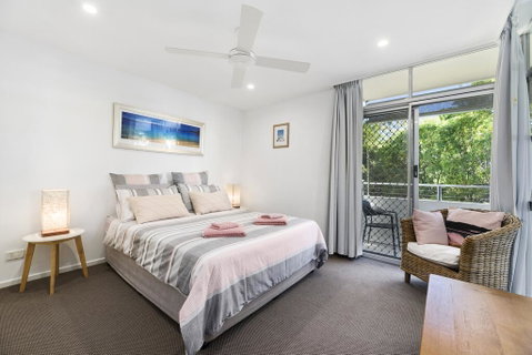 Noosa Heads Beach Comfort - Unit 3 Yaringa, 29 Noosa Drive - New South Wales Tourism  2
