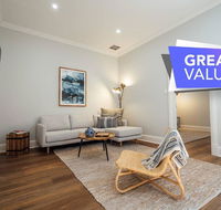 Noosa on Moseley - Close to Beach - Wifi - Nespresso