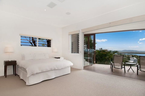 Noosa Penthouse Close To Hastings Street - Unit 2 Vue, 28 Edgar Bennett Ave - New South Wales Tourism  1