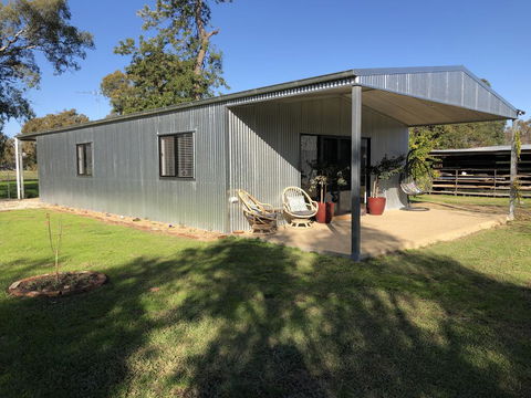 Oak Lane Guest House & Farm Stay - New South Wales Tourism  1