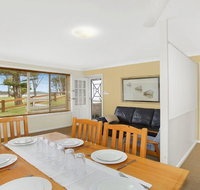 Ocean Blue Apartment Five - ground floor apartment - New South Wales Tourism 