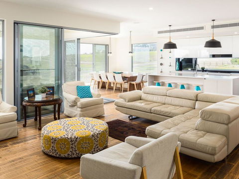 Ocean Breeze - New South Wales Tourism  2