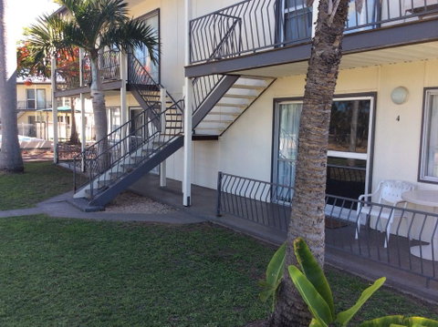 Ocean Breeze Units - New South Wales Tourism  2