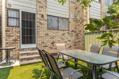 Ocean St Holiday Apartment - New South Wales Tourism  2