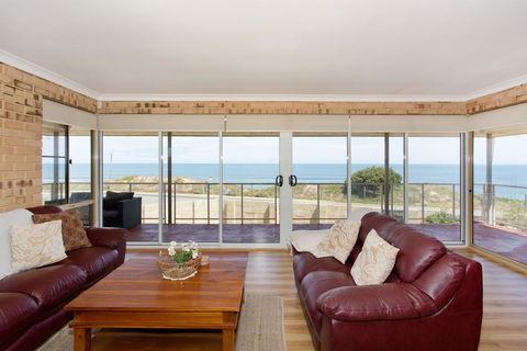 Ocean View Beach House - New South Wales Tourism  0