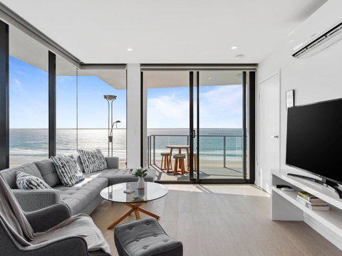 Ocean Views Apartment With Rooftop Pool - New South Wales Tourism  0