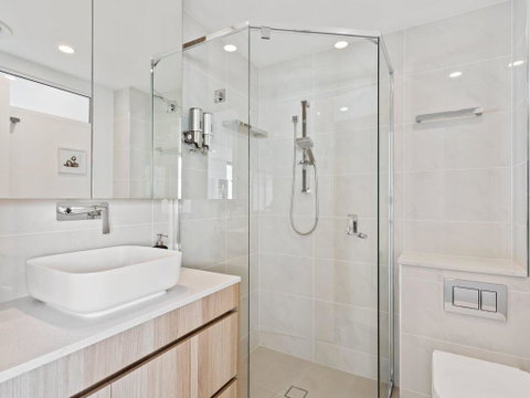 Ocean Views Apartment With Rooftop Pool - New South Wales Tourism  1