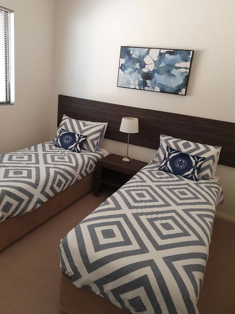 Oceanic Apartment - New South Wales Tourism  0