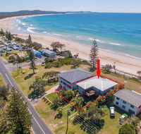 Pacifica 2 - Opposite the beach at Brooms Head - New South Wales Tourism 