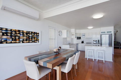 Palm Beach Beachfront Townhouse - New South Wales Tourism  3