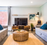 Pandanas Apartments 17B - Mollymook Beach