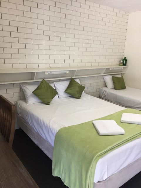 Paradise Motel - New South Wales Tourism  3